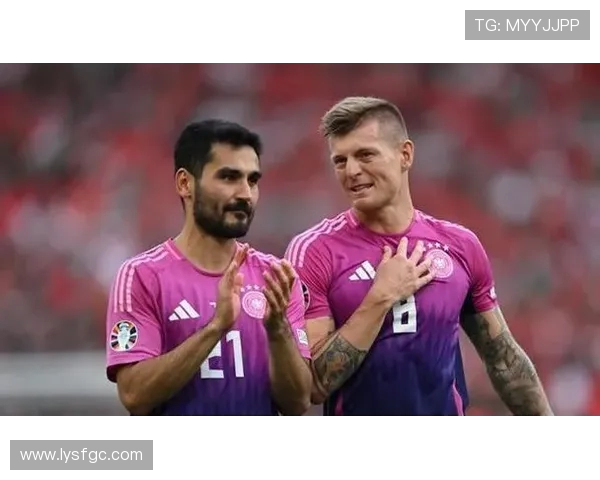 京多安的足球旅程：从德甲明星到英超巨星的辉煌蜕变与未来展望